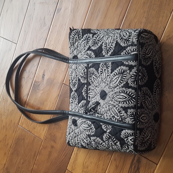 Vera Bradley Black White Floral Quilted Tote Bag with Zipper - Picture 6 of 16
